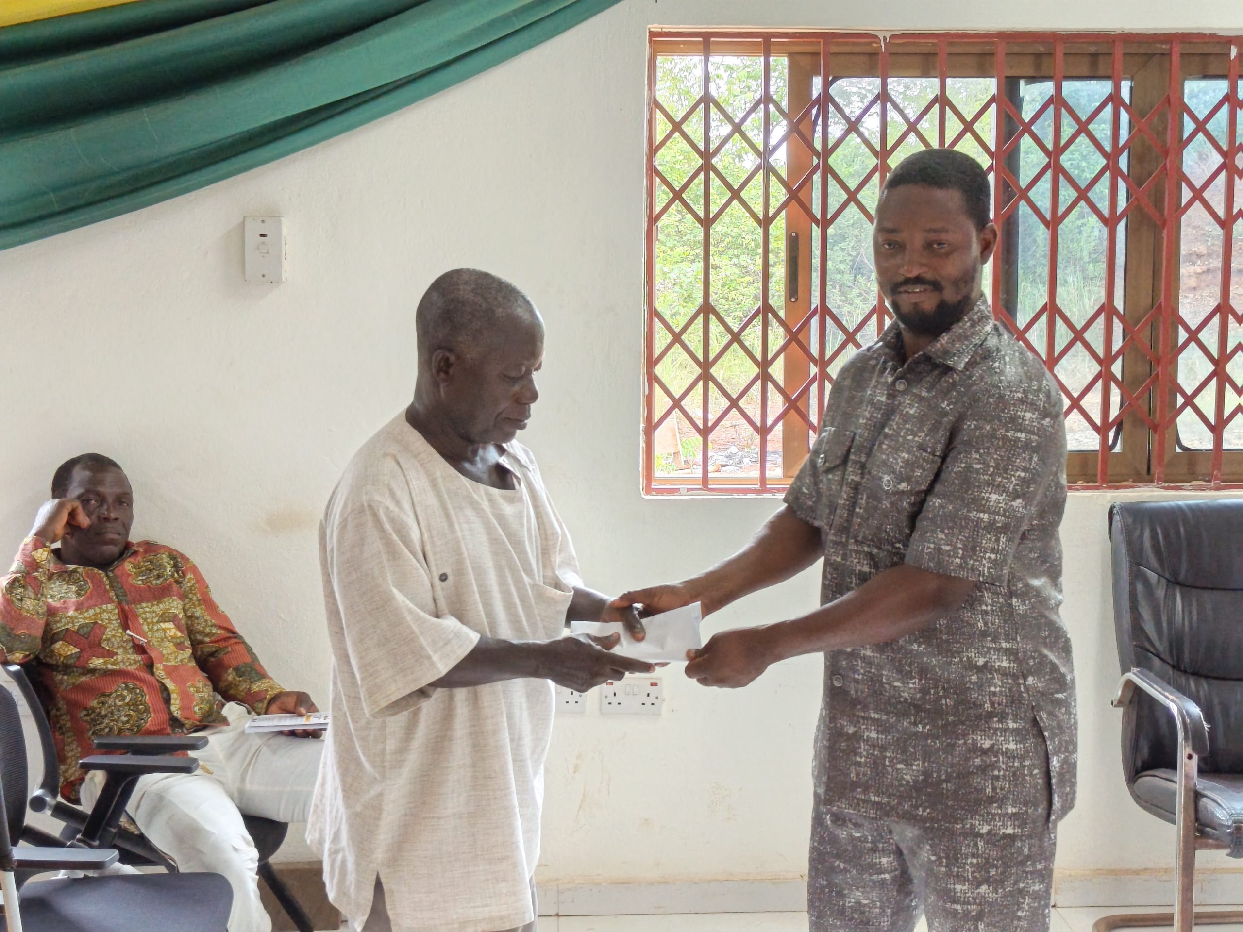 0-4064x3048-0-0-{}-0-12#bokehtype:0#;ts:83170099965000;appts:1776165248110;qlty:1;illum:2 scene:0 humanIn:3;